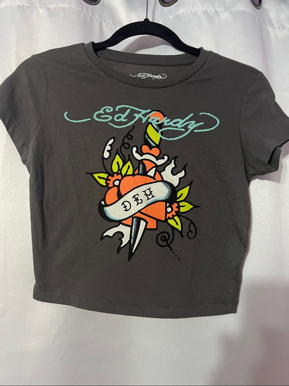 Ed Hardy Women’s Honor Heart Charcoal Crop-T with Turquoise Script Size Medium